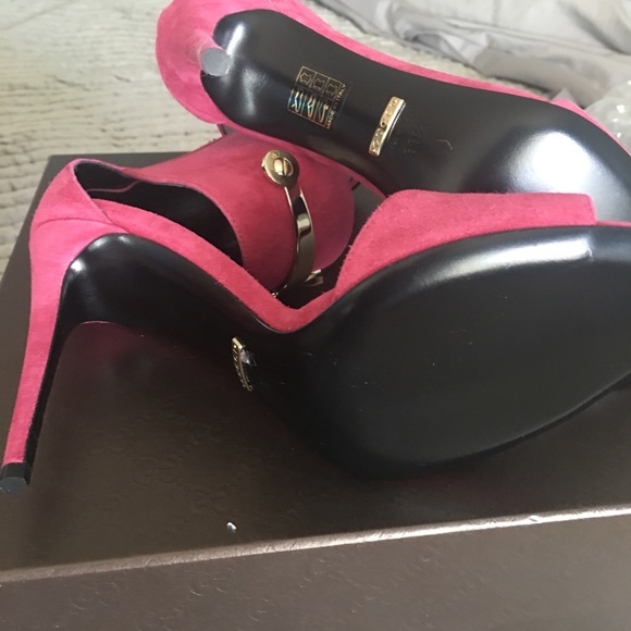 Gucci - Picture 5 of 8